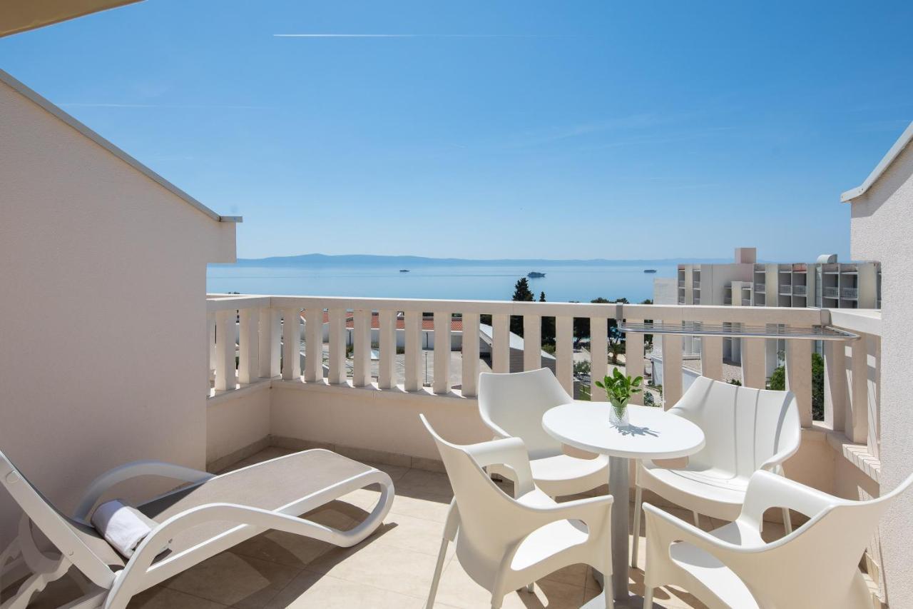 Aparthotel Flora Tučepi エクステリア 写真