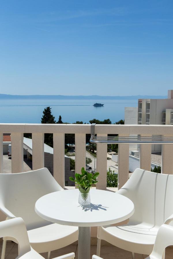 Aparthotel Flora Tučepi エクステリア 写真