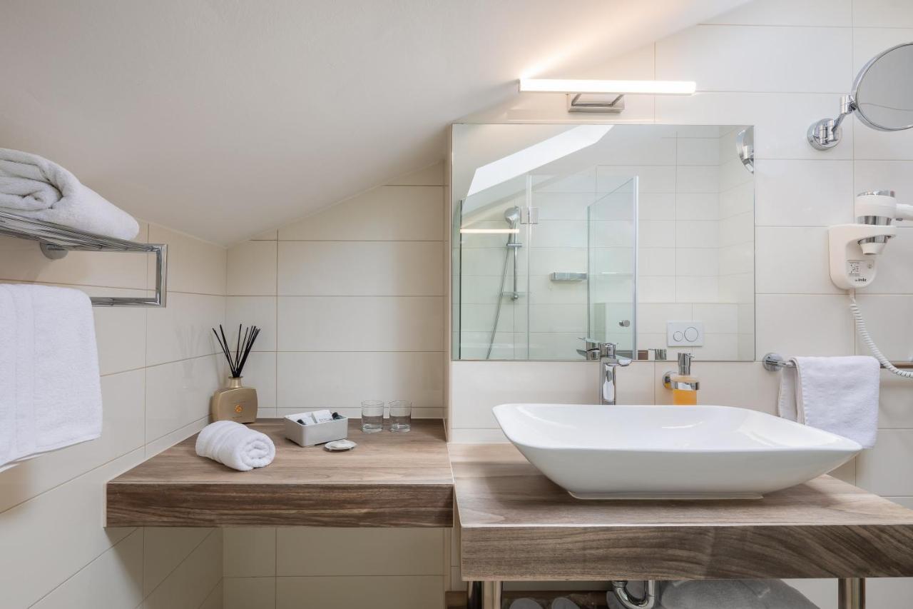 Aparthotel Flora Tučepi エクステリア 写真