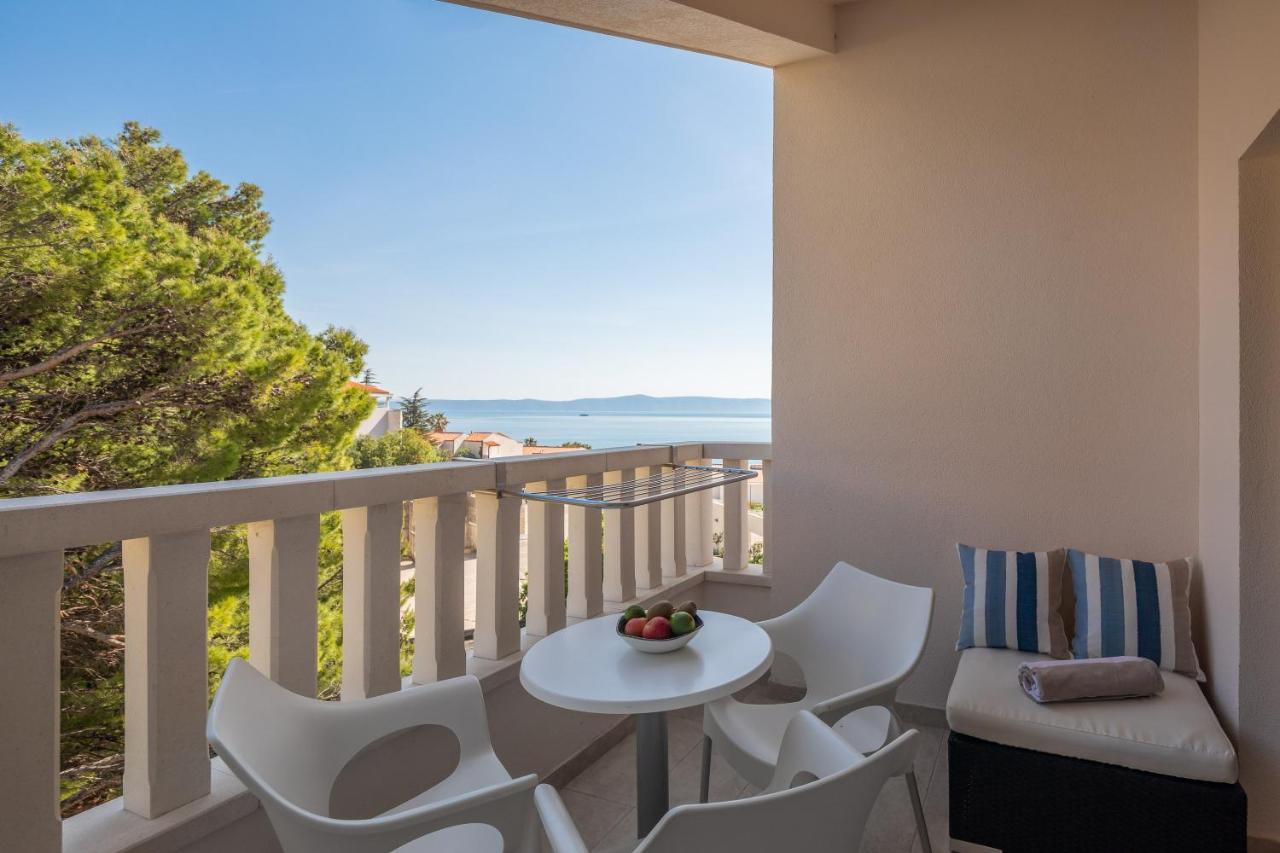 Aparthotel Flora Tučepi エクステリア 写真