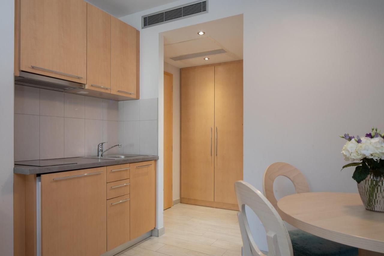 Aparthotel Flora Tučepi エクステリア 写真