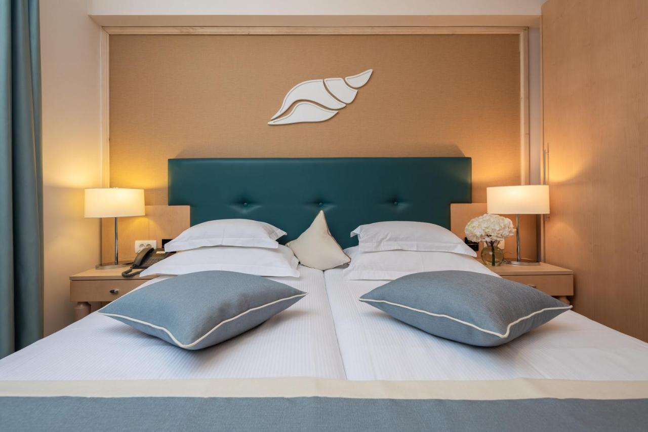Aparthotel Flora Tučepi エクステリア 写真
