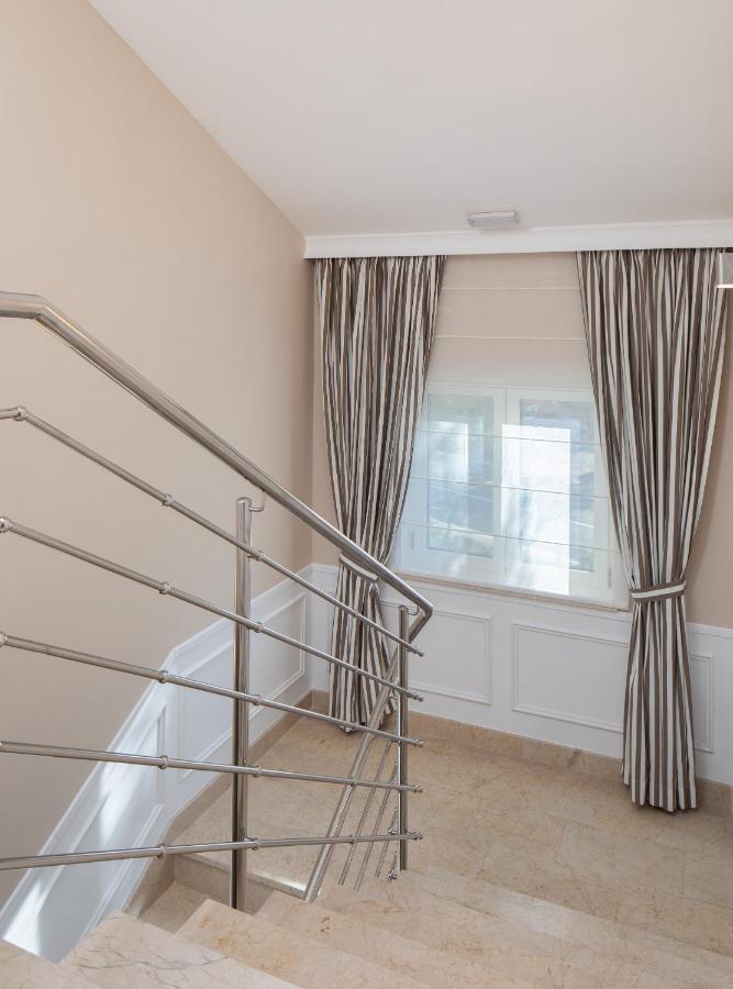 Aparthotel Flora Tučepi エクステリア 写真